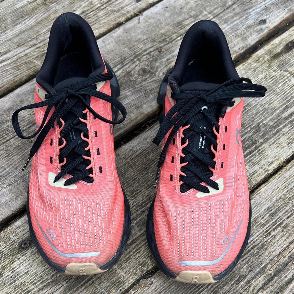On Cloudspark runners in Flame/Black 👟